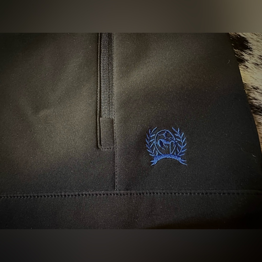 Brand New Men’s Black Cinch Vest Embroidered with Harris Saddlery. - Picture 6 of 6